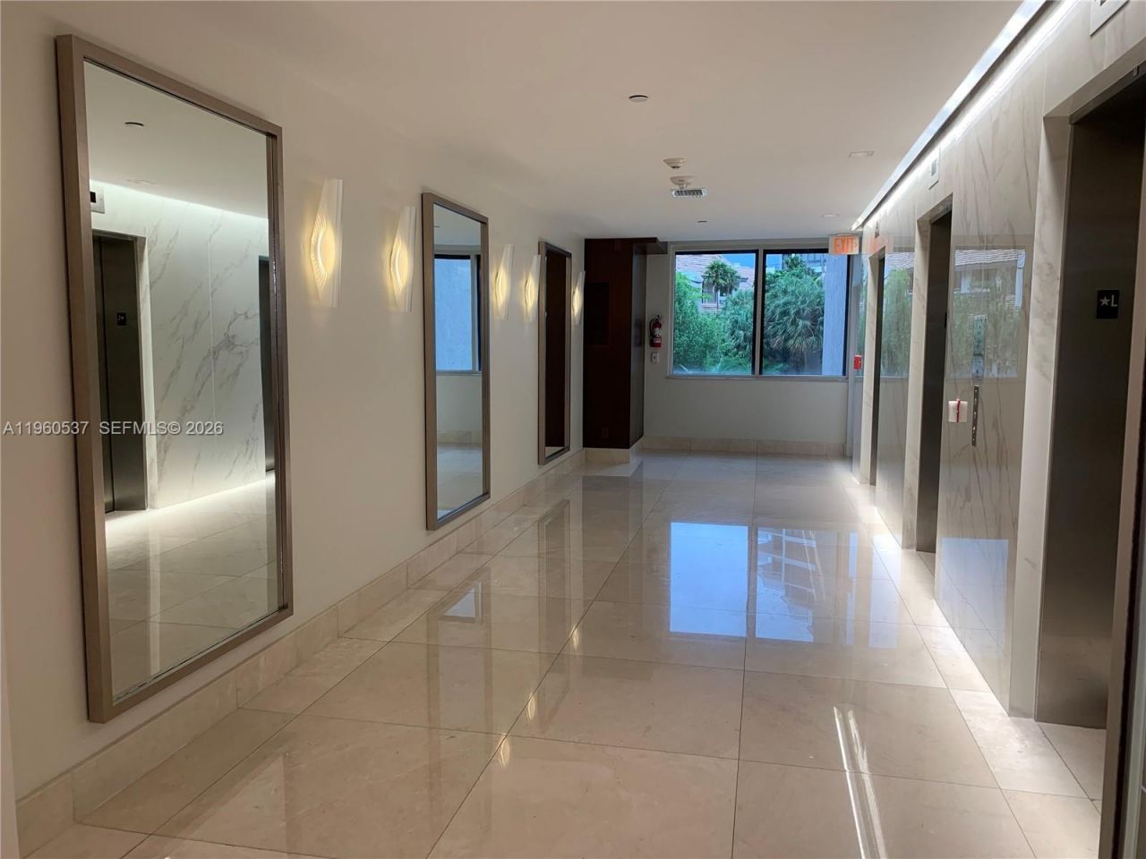 540 Brickell Key Dr, Unit 505, Miami, FL 33131 Photo