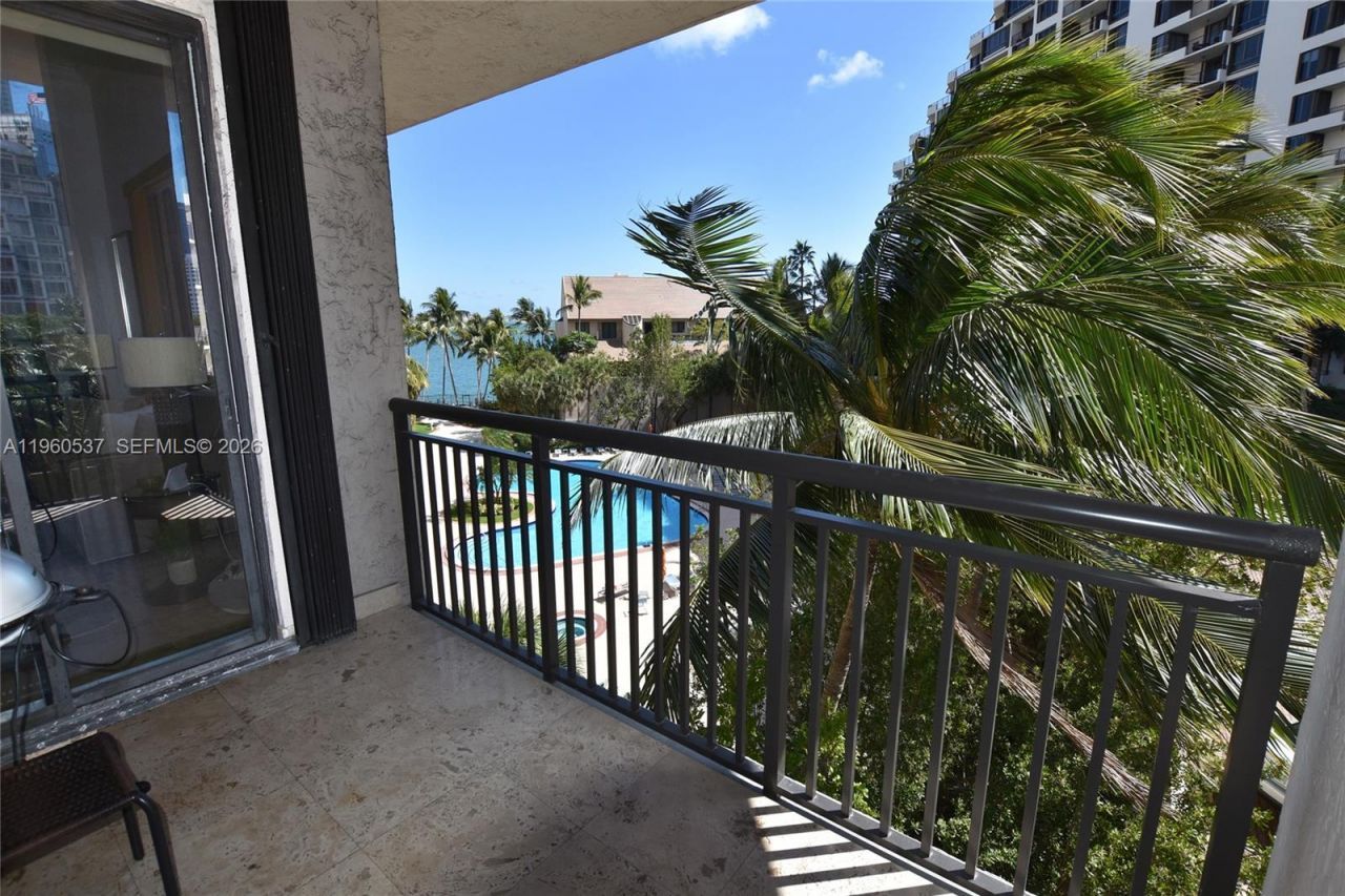 540 Brickell Key Dr, Unit 505, Miami, FL 33131 Photo