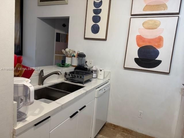 540 Brickell Key Dr, Unit 505, Miami, FL 33131 Photo