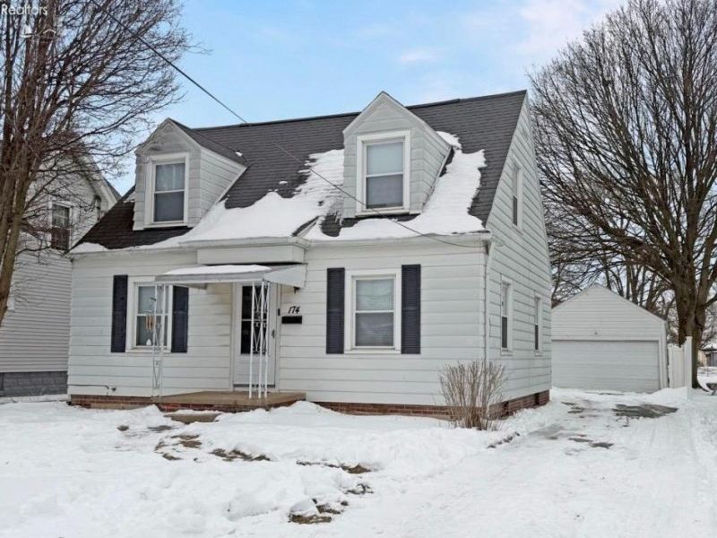 174 Hannum Avenue, Rossford, OH 43460 Photo 1