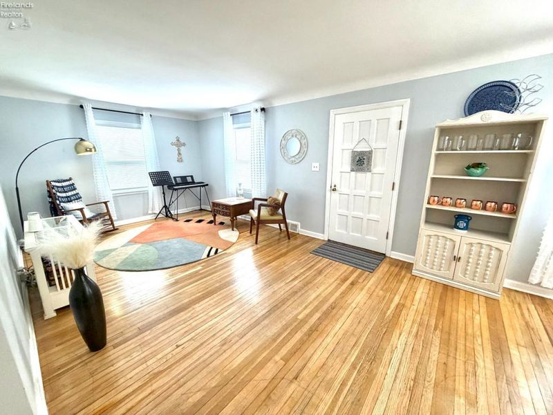 174 Hannum Avenue, Rossford, OH 43460 Photo 2