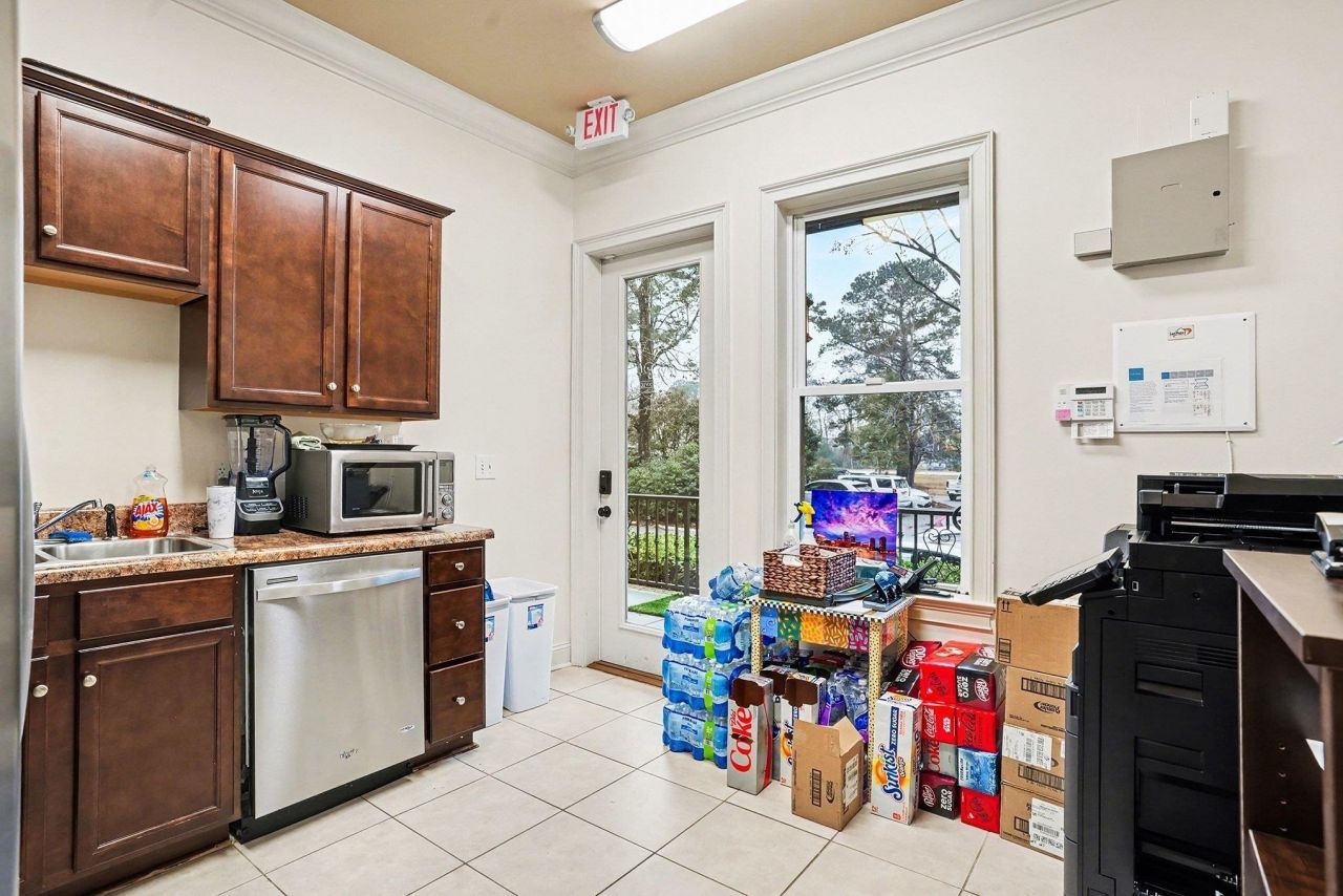 4605 Oleander Dr. Photo 14