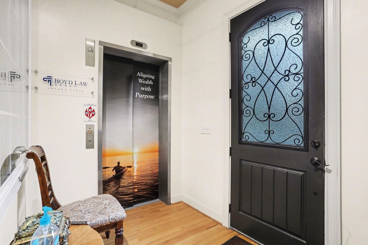 4605 Oleander Dr. Photo 6