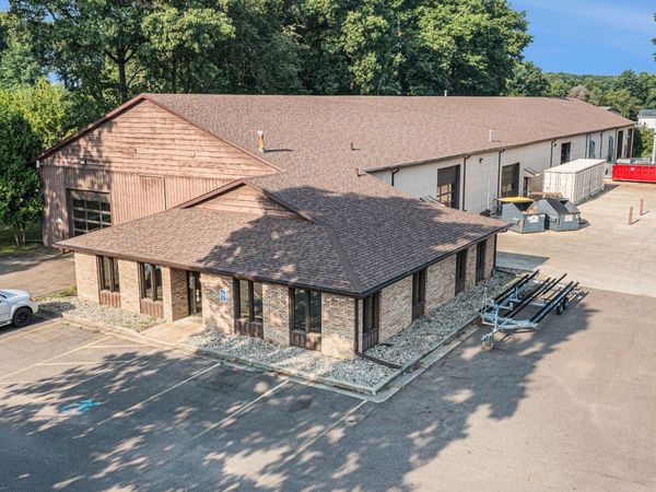 9350 Shaver Road, Portage, MI 49024