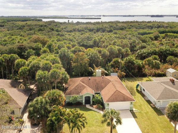 305 Pelican Drive, Melbourne Beach, FL 32951