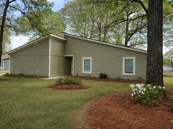 110 Eastlake, Warner Robins, GA 31093