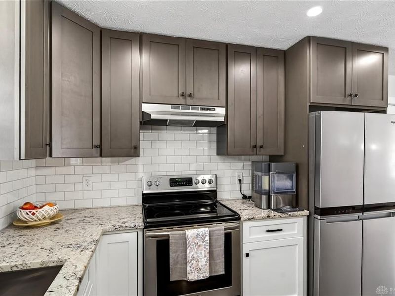 2660 Jade Pointe Court, Waynesville, OH 45068 Photo 10