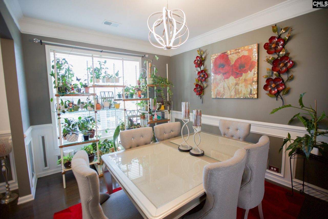 9 Kentucky Derby Court Photo 11