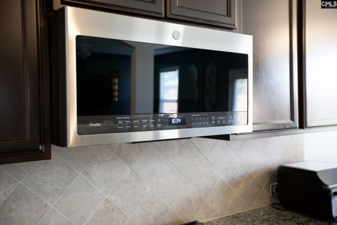 9 Kentucky Derby Court Photo 21