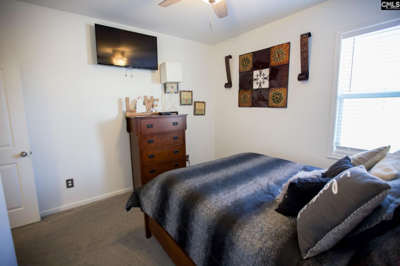 9 Kentucky Derby Court Photo 24