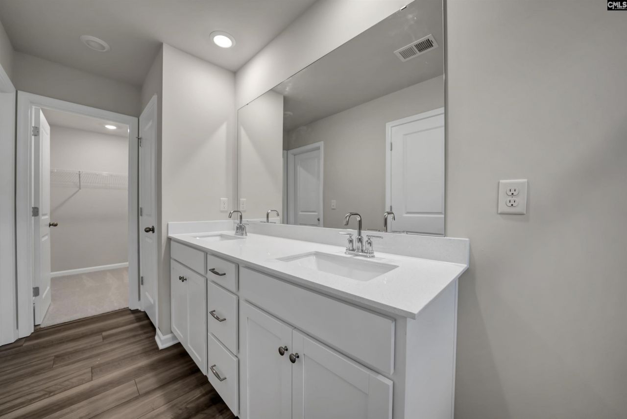 161 Winding Chestnut Drive Photo 21