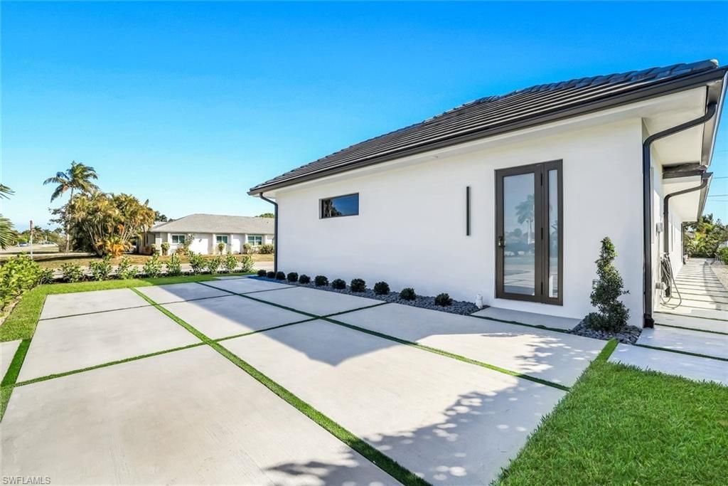 10771 6th St, Naples, FL 34108 Photo