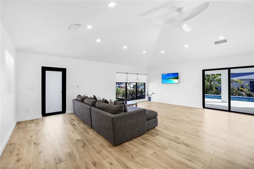 10771 6th St, Naples, FL 34108 Photo