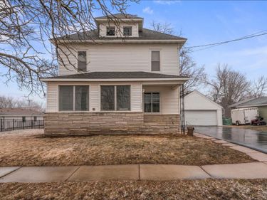 106 2nd Street NW, Dodge Center, MN 55927