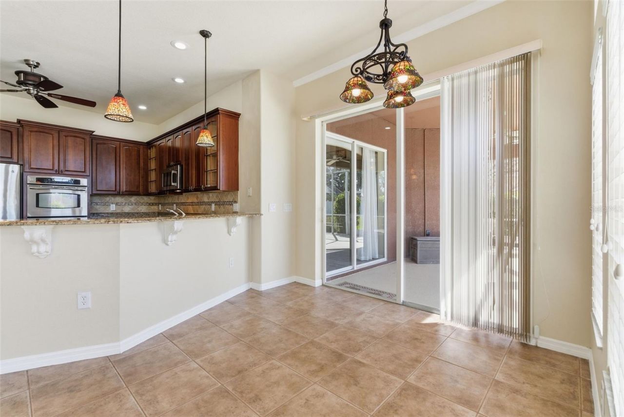 915 Vista Verde Lane, Sun City Center, FL 33573 Photo