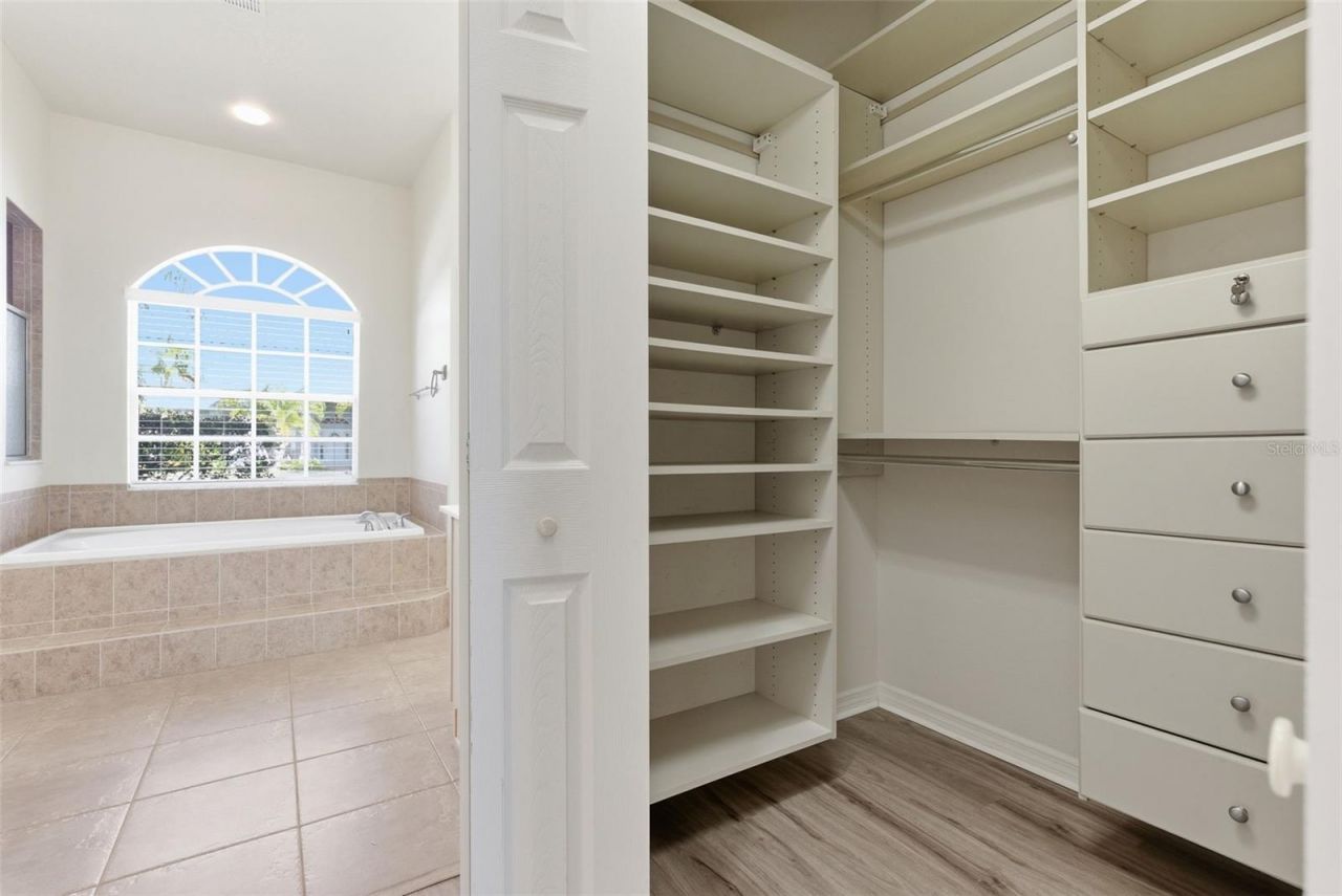 915 Vista Verde Lane, Sun City Center, FL 33573 Photo