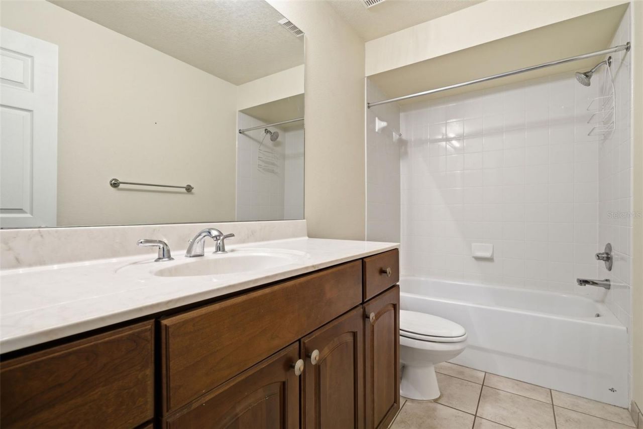 915 Vista Verde Lane, Sun City Center, FL 33573 Photo