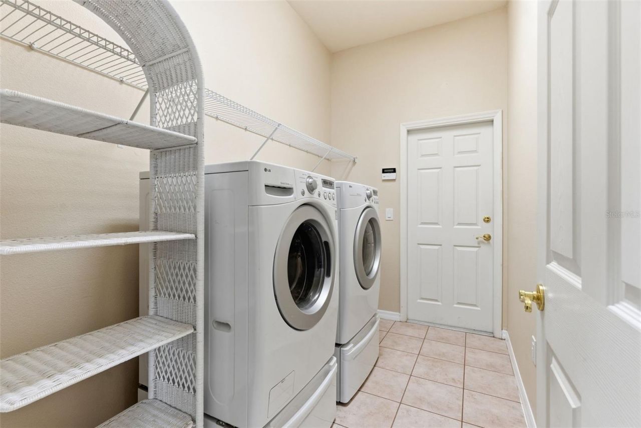 915 Vista Verde Lane, Sun City Center, FL 33573 Photo