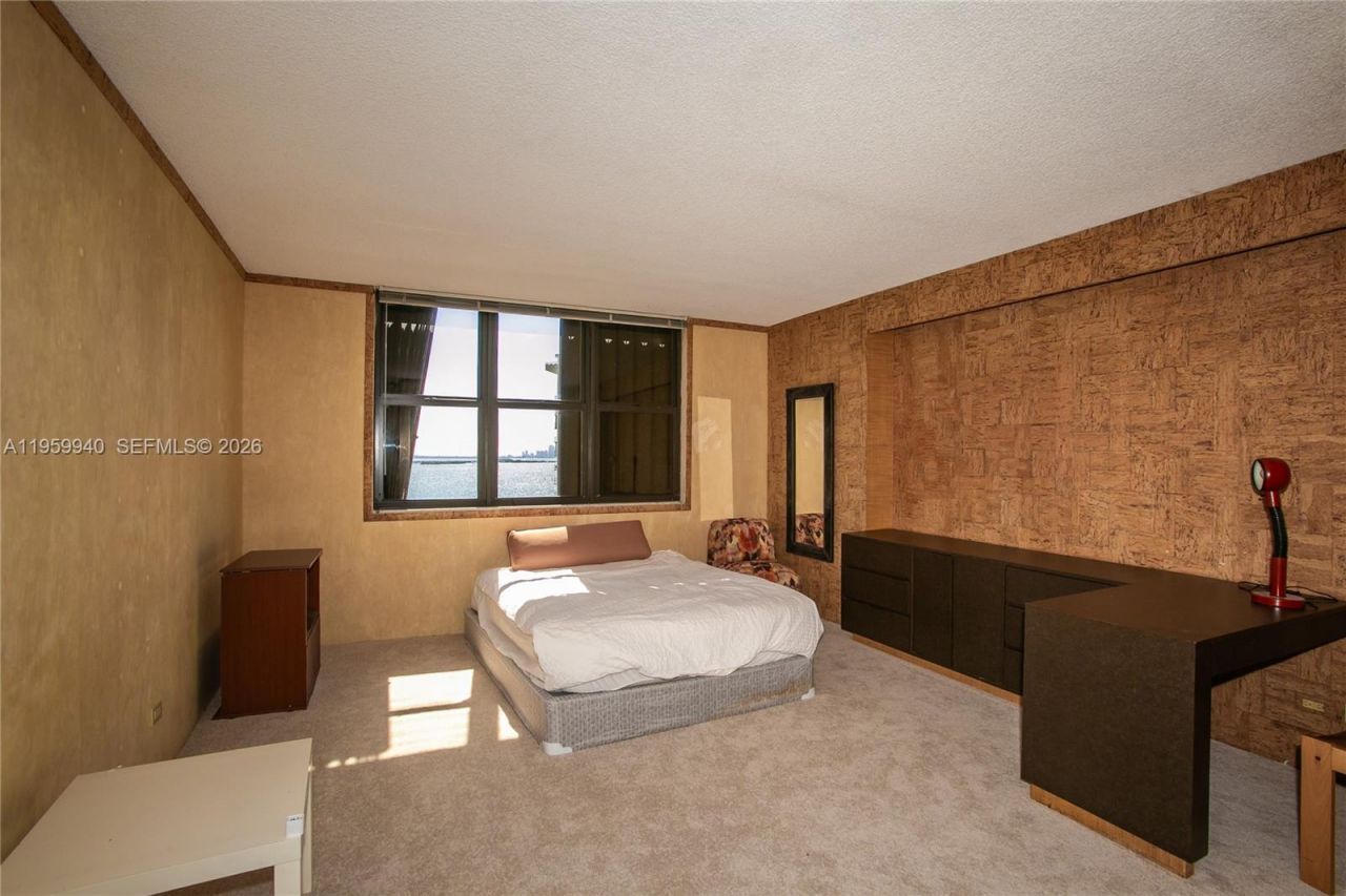 1800 NE 114th St , Unit 1704, Miami, FL 33181 Photo