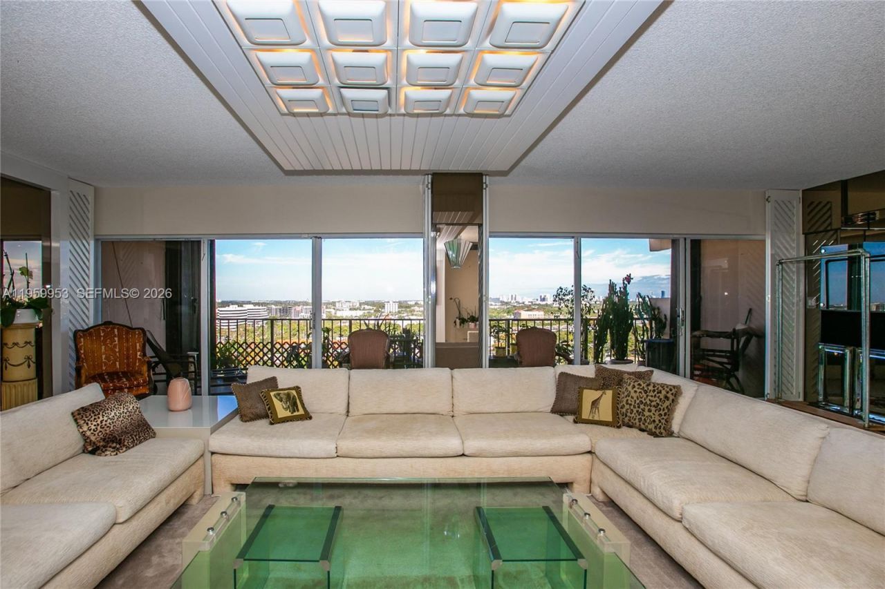 1800 NE 114th St , Unit 1810, Miami, FL 33181 Photo