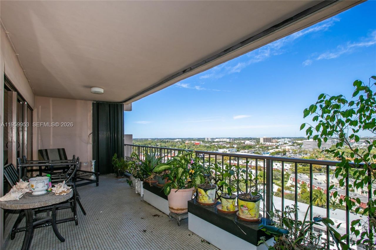 1800 NE 114th St , Unit 1810, Miami, FL 33181 Photo