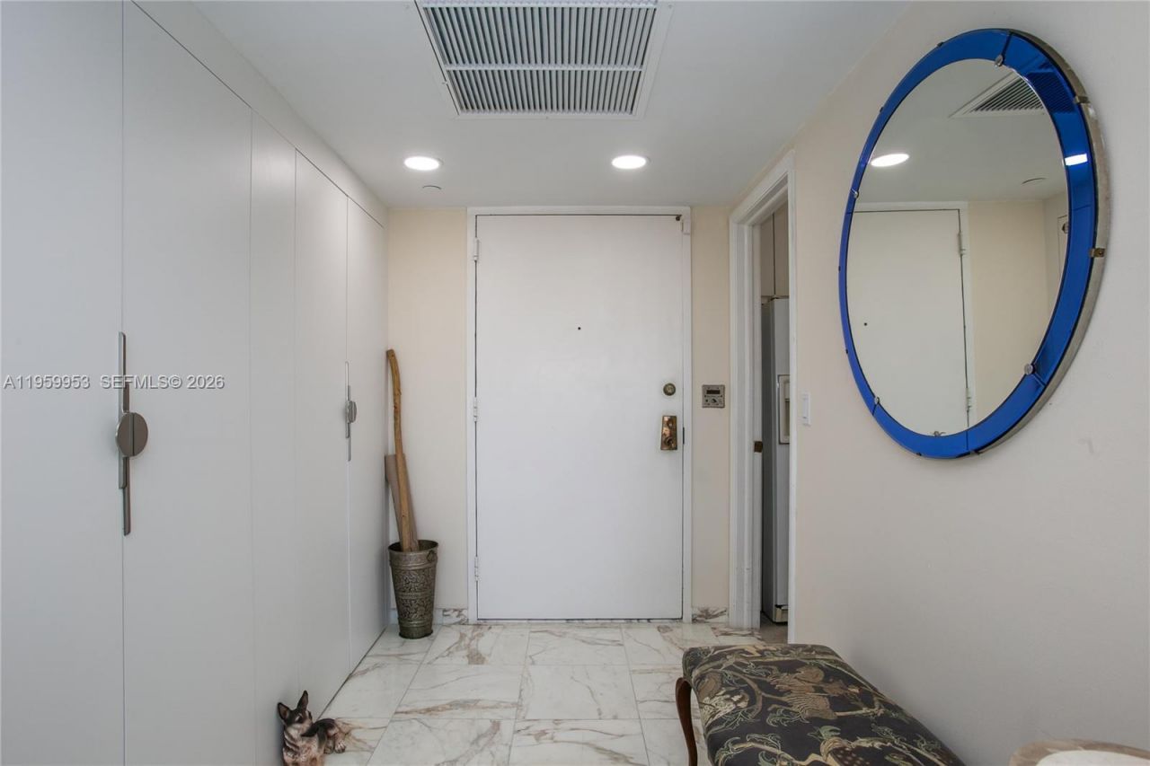 1800 NE 114th St , Unit 1810, Miami, FL 33181 Photo