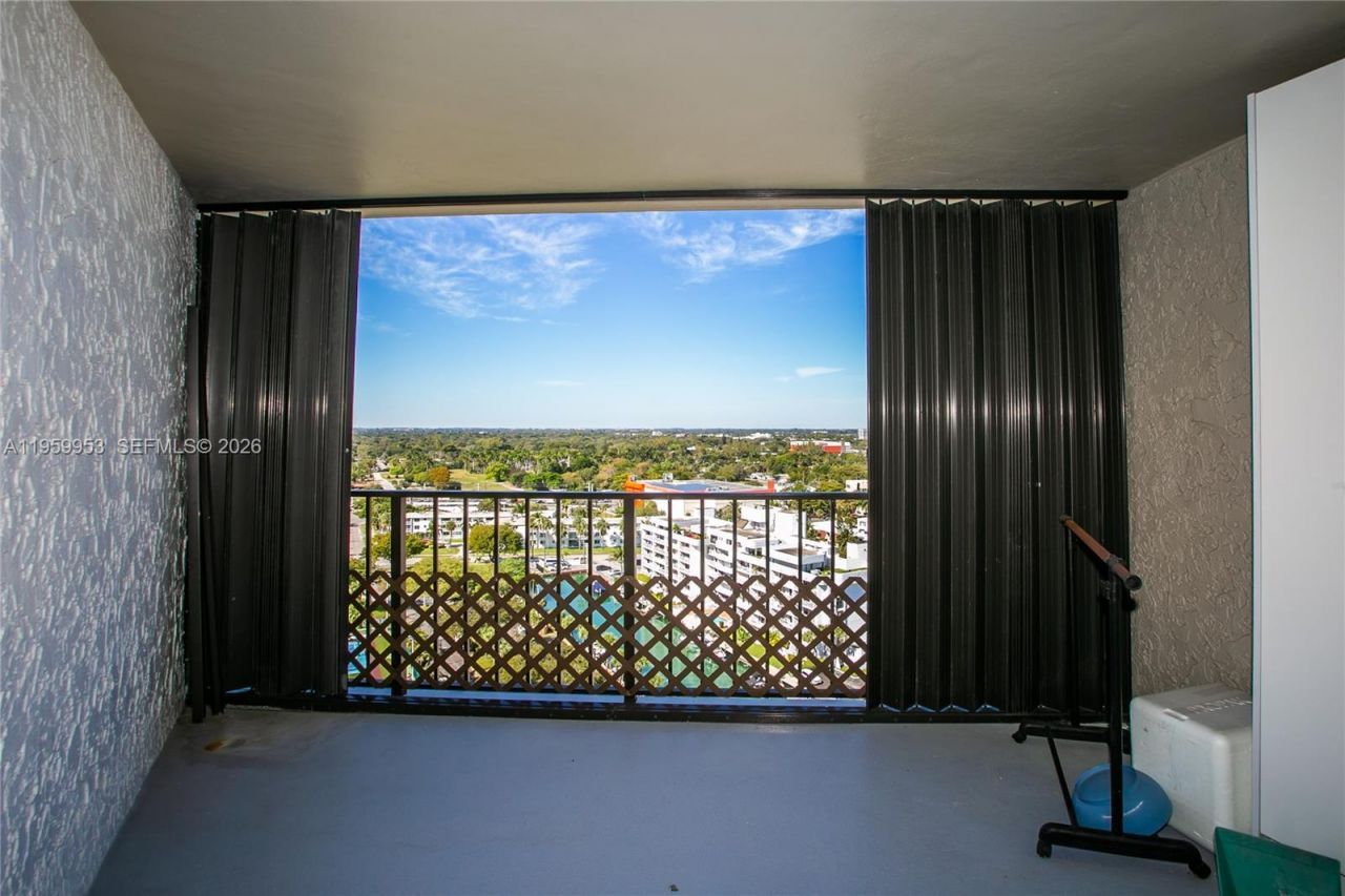 1800 NE 114th St , Unit 1810, Miami, FL 33181 Photo