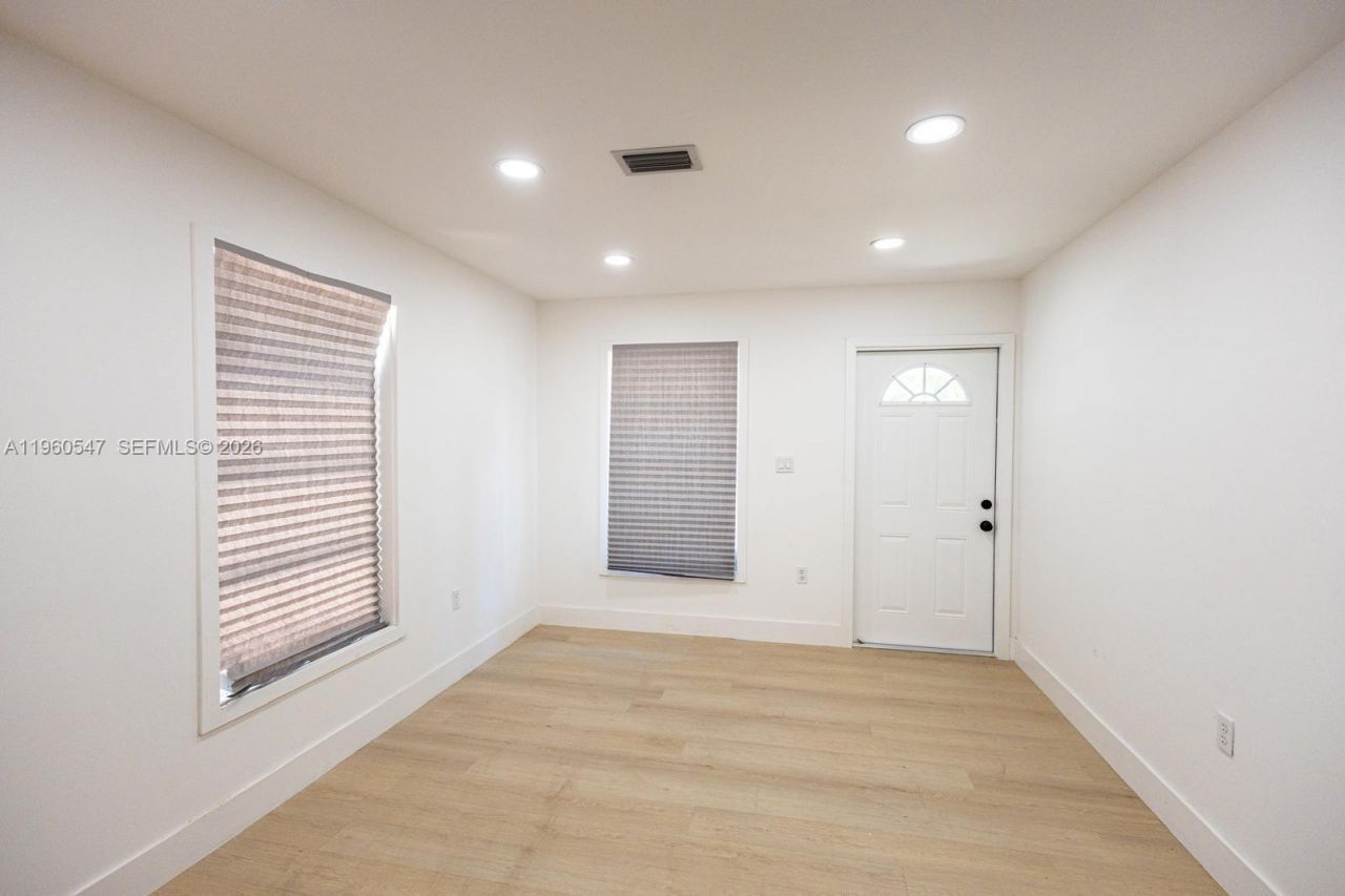 812 33rd St , West Palm Beach, FL 33407 Photo