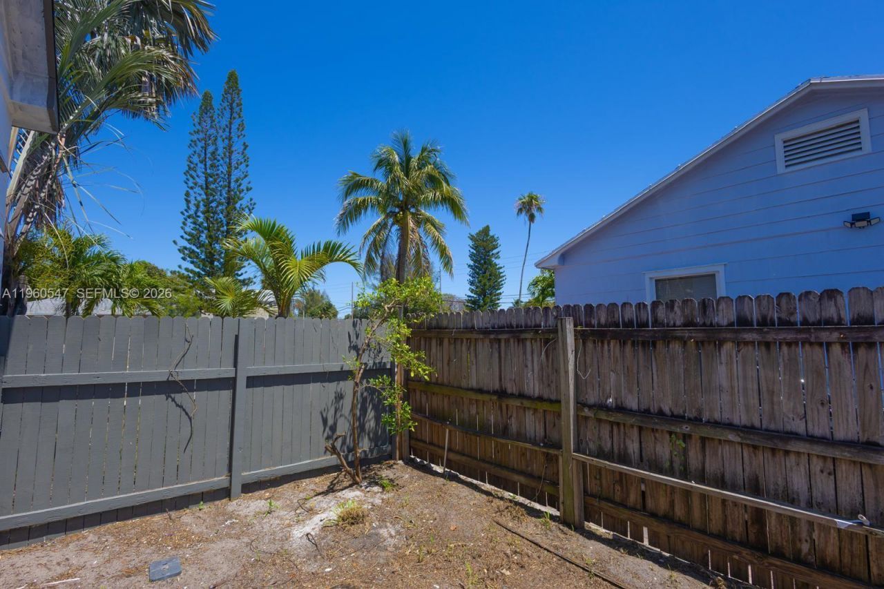 812 33rd St , West Palm Beach, FL 33407 Photo