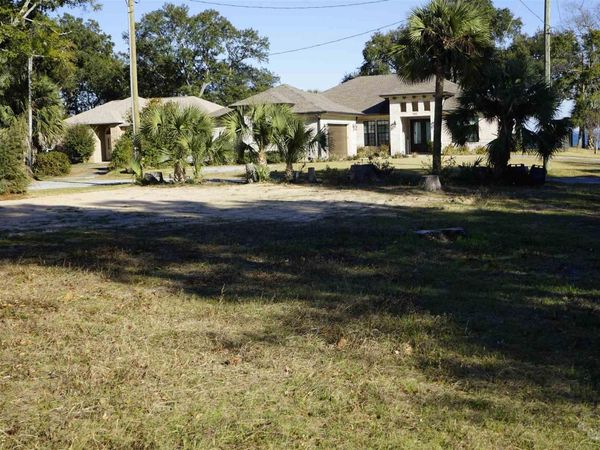 900 Scenic Hwy, Pensacola, FL 32503