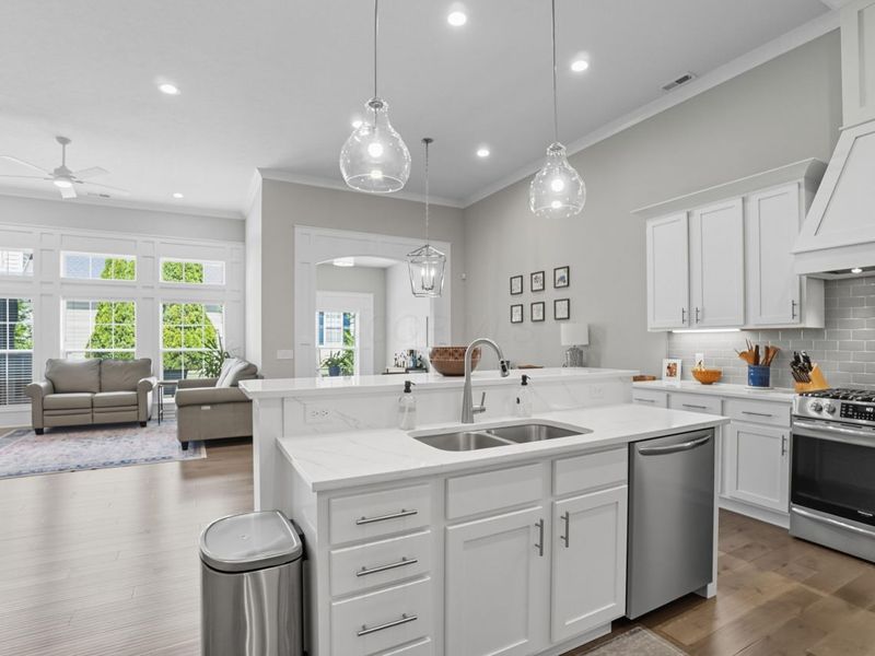 1622 Linkhorn Drive, Grove City, OH 43123 Photo 13