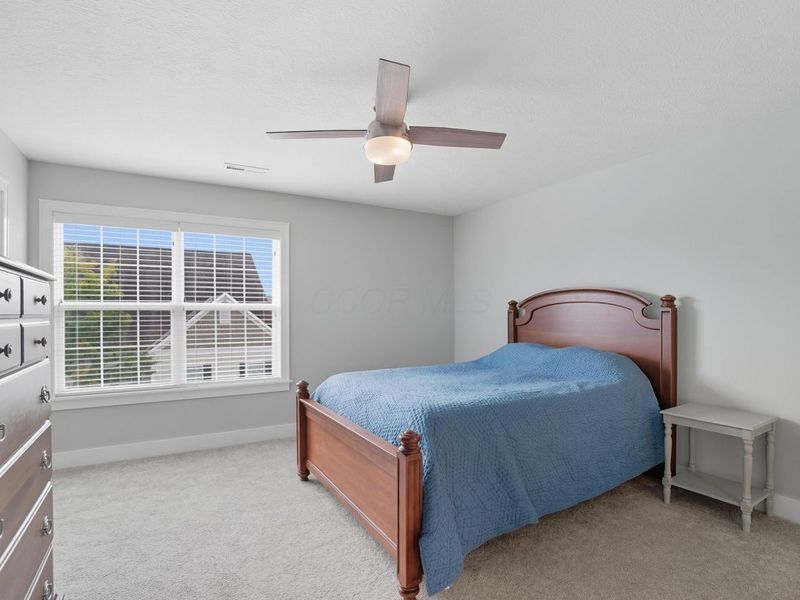 1622 Linkhorn Drive, Grove City, OH 43123 Photo 32