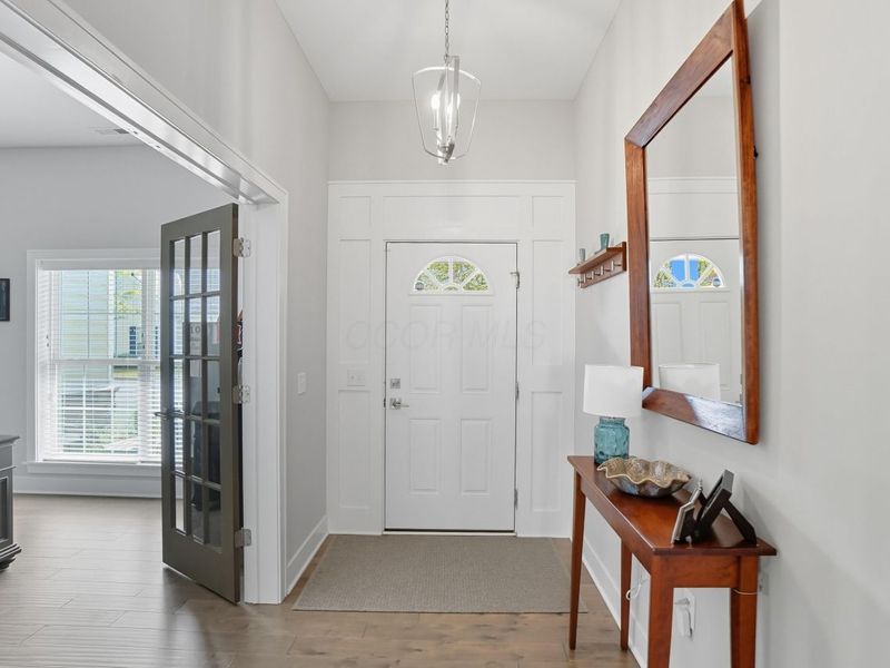 1622 Linkhorn Drive, Grove City, OH 43123 Photo 5