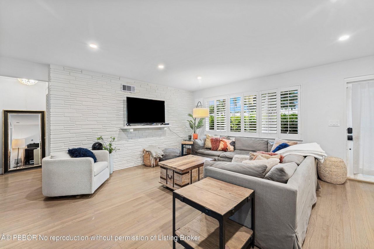 162 Vassar Drive, Lake Worth Beach, FL 33460 Photo