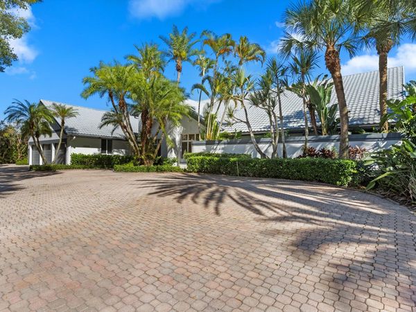 15595 Lindbergh Lane, Wellington, FL 33414