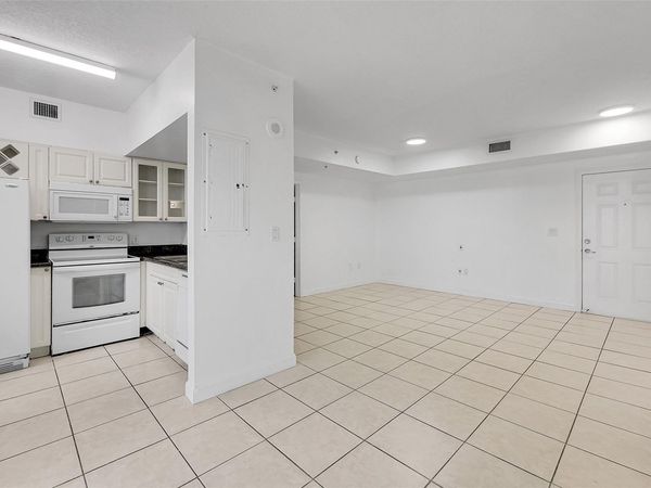 1 Glen Royal Pkwy, Unit 1010, Miami, FL 33125