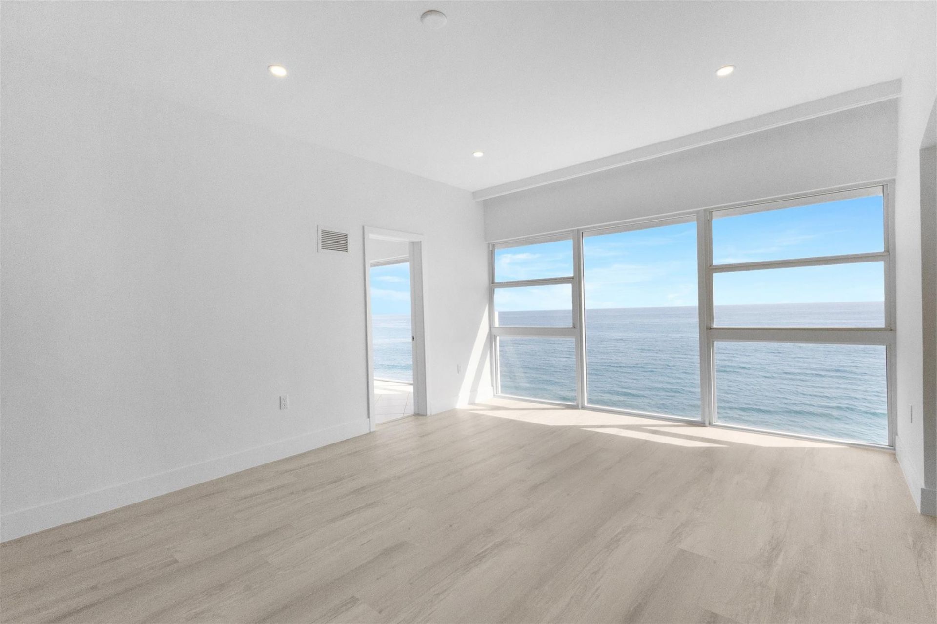 500 SE 21st Avenue, Unit 805, Deerfield Beach, FL 33441 Photo