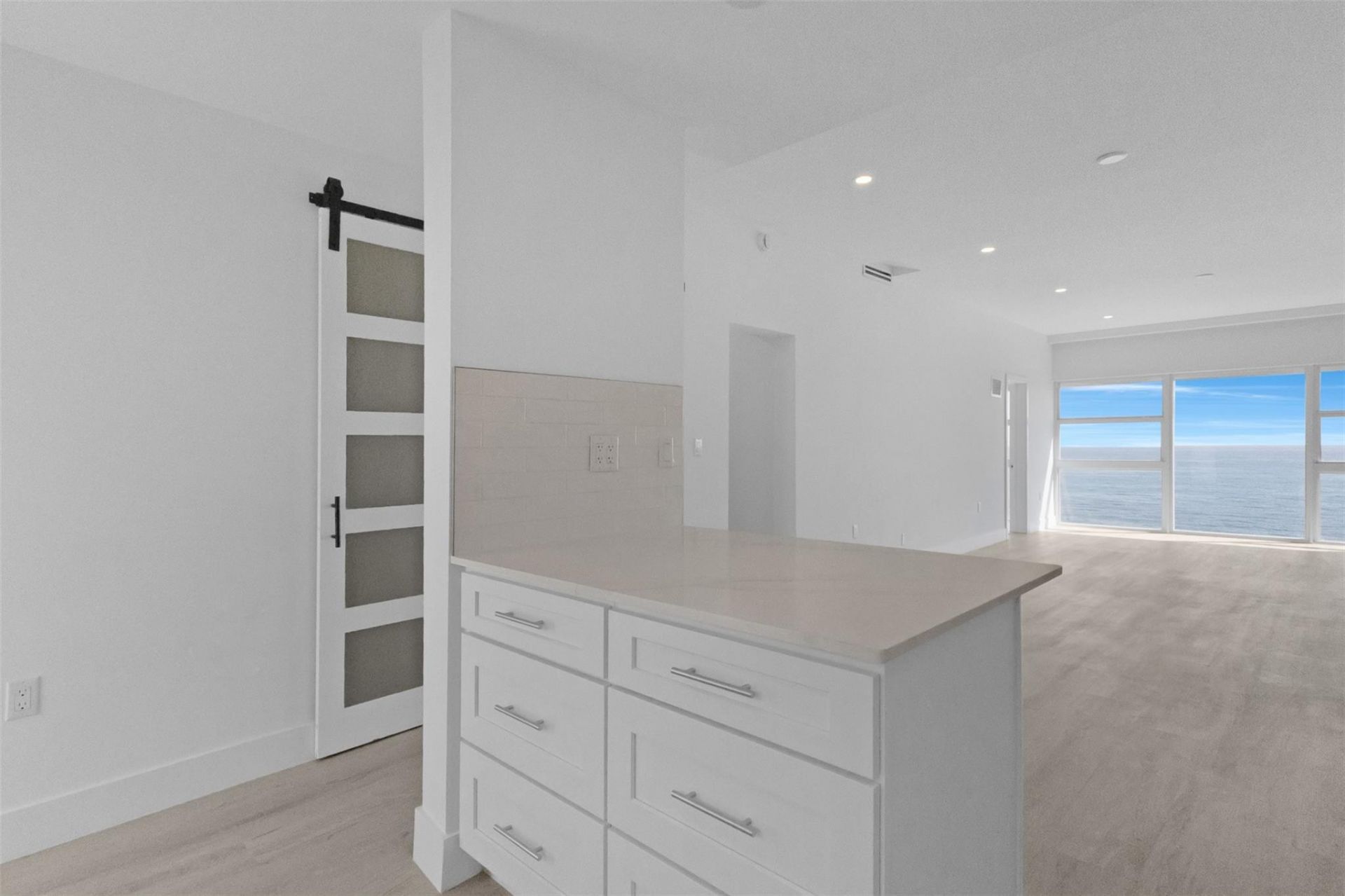 500 SE 21st Avenue, Unit 805, Deerfield Beach, FL 33441 Photo