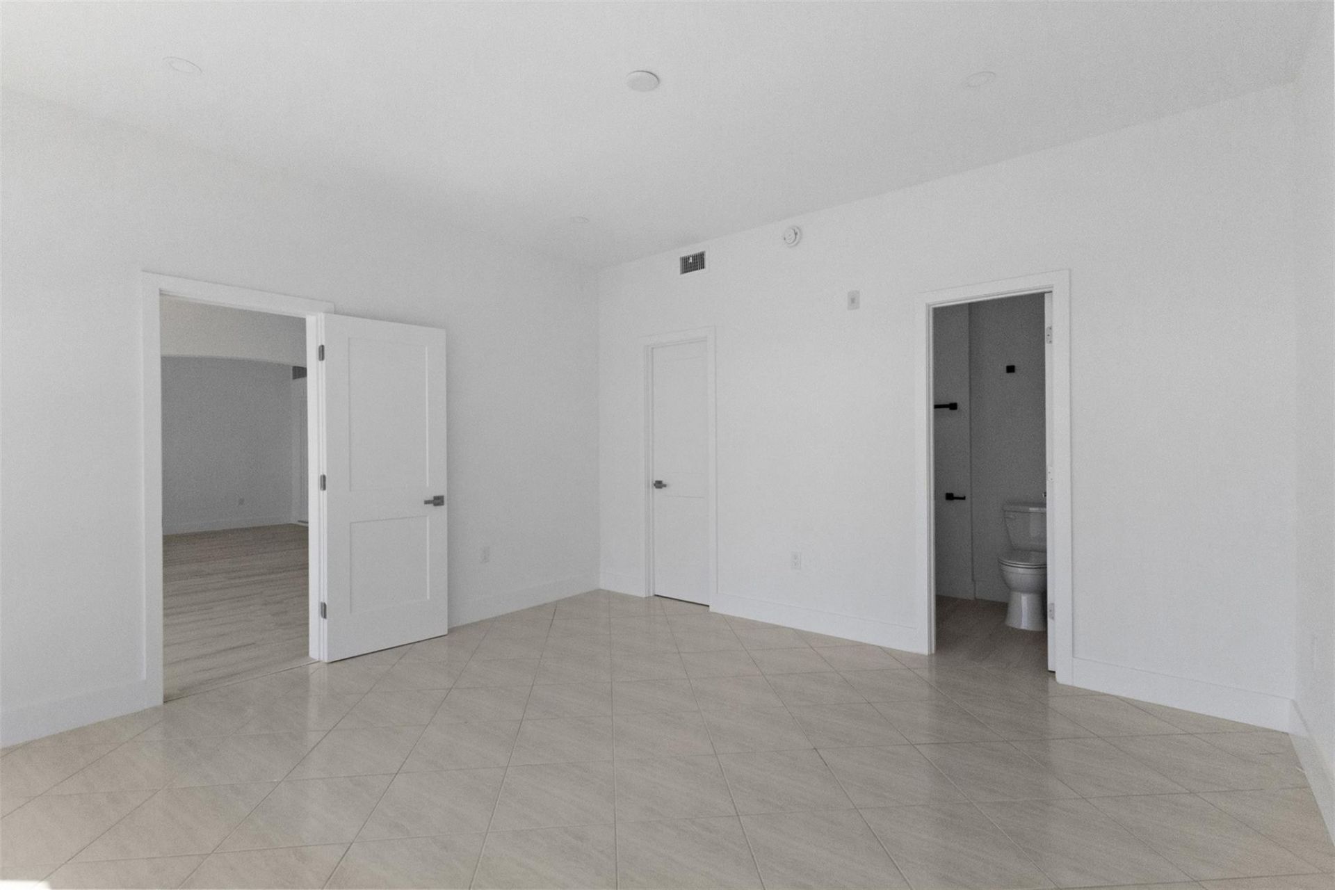 500 SE 21st Avenue, Unit 805, Deerfield Beach, FL 33441 Photo