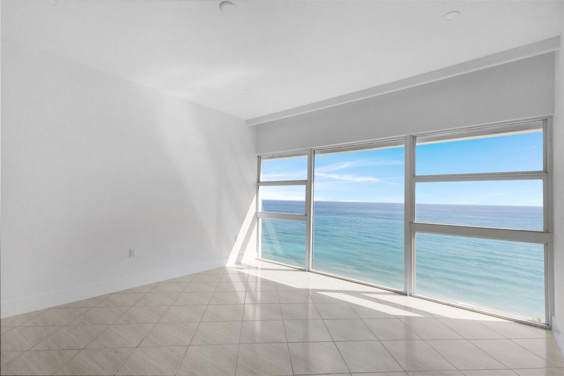 500 SE 21st Avenue, Unit 805, Deerfield Beach, FL 33441 Photo