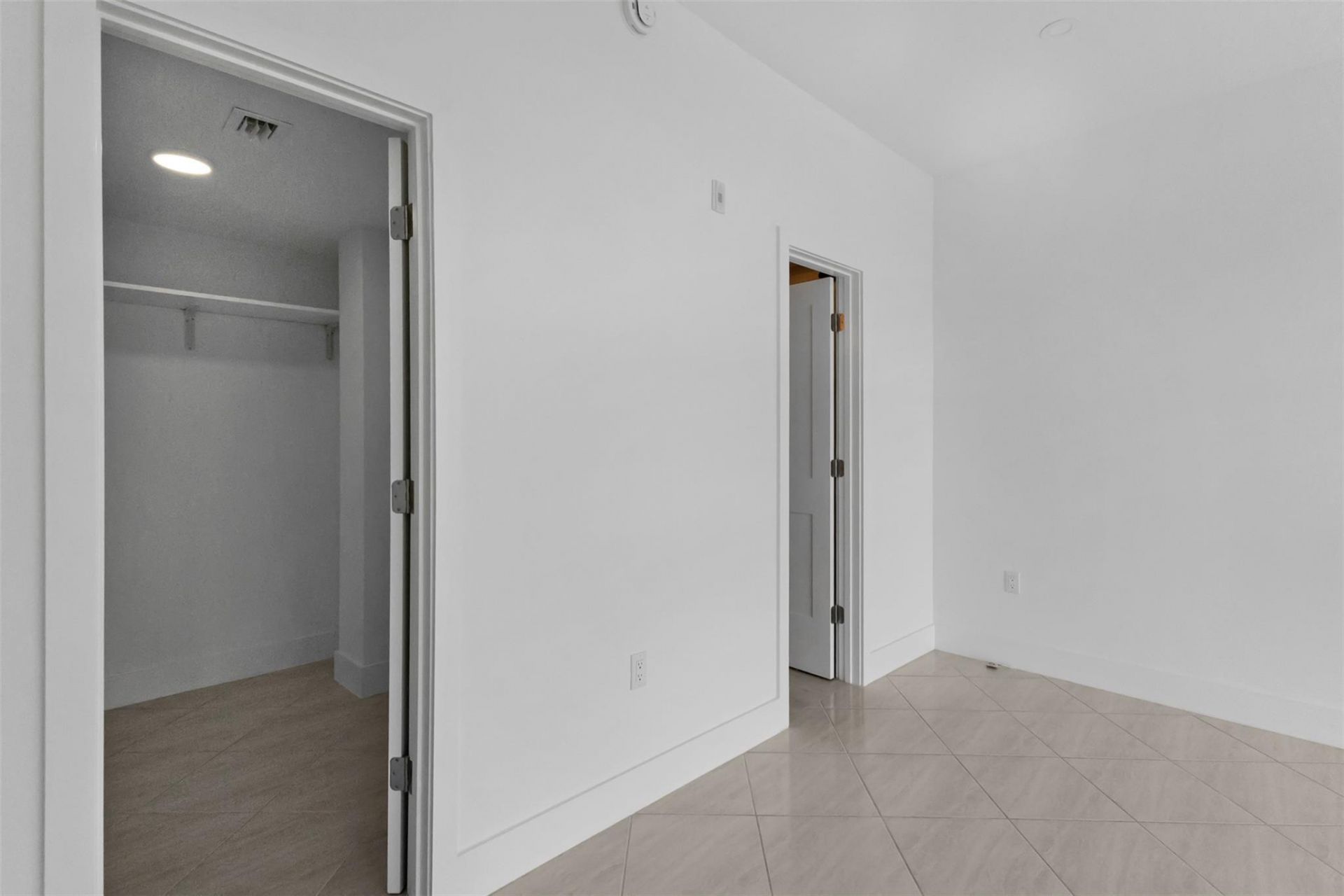 500 SE 21st Avenue, Unit 805, Deerfield Beach, FL 33441 Photo