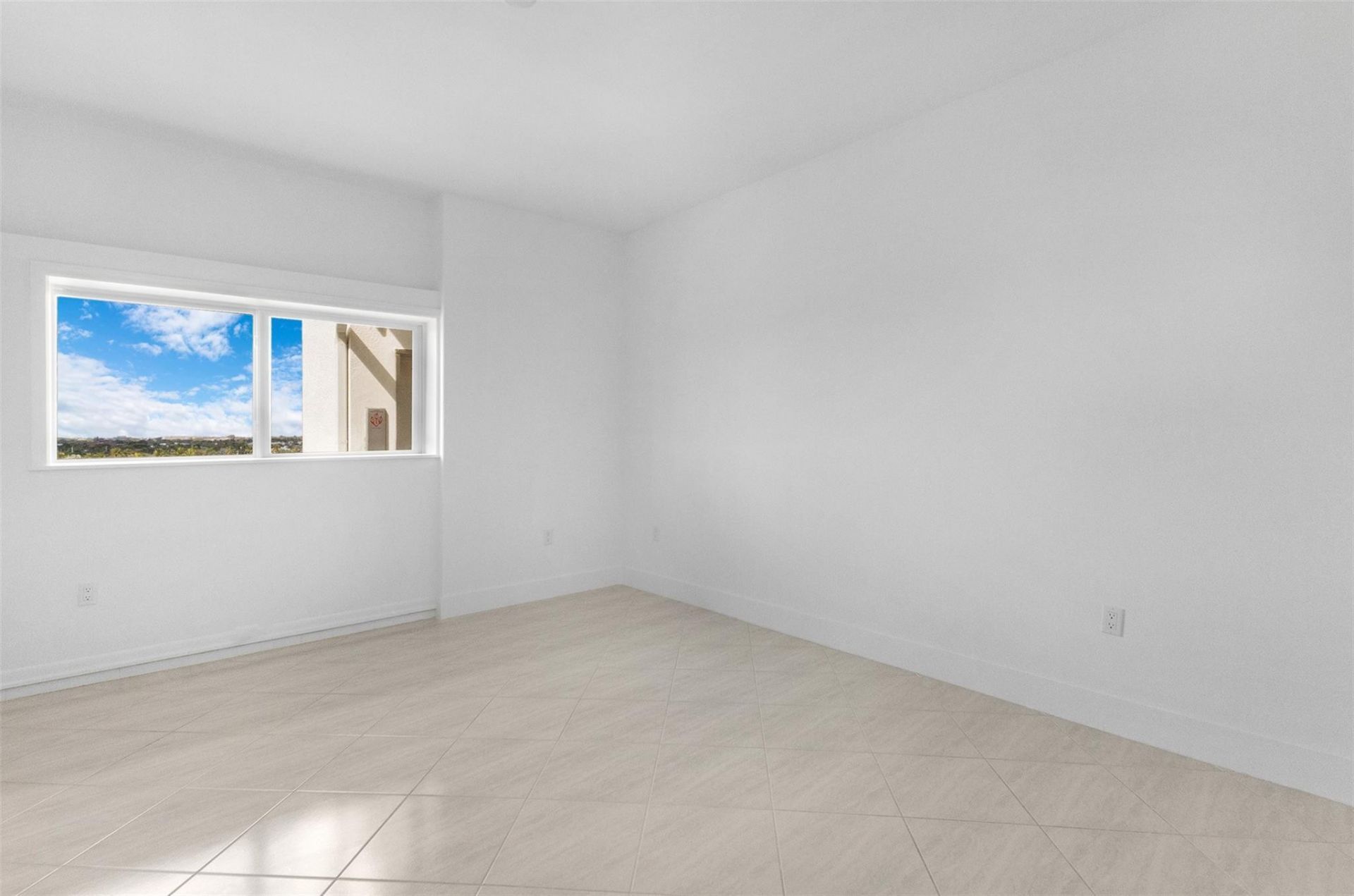 500 SE 21st Avenue, Unit 805, Deerfield Beach, FL 33441 Photo