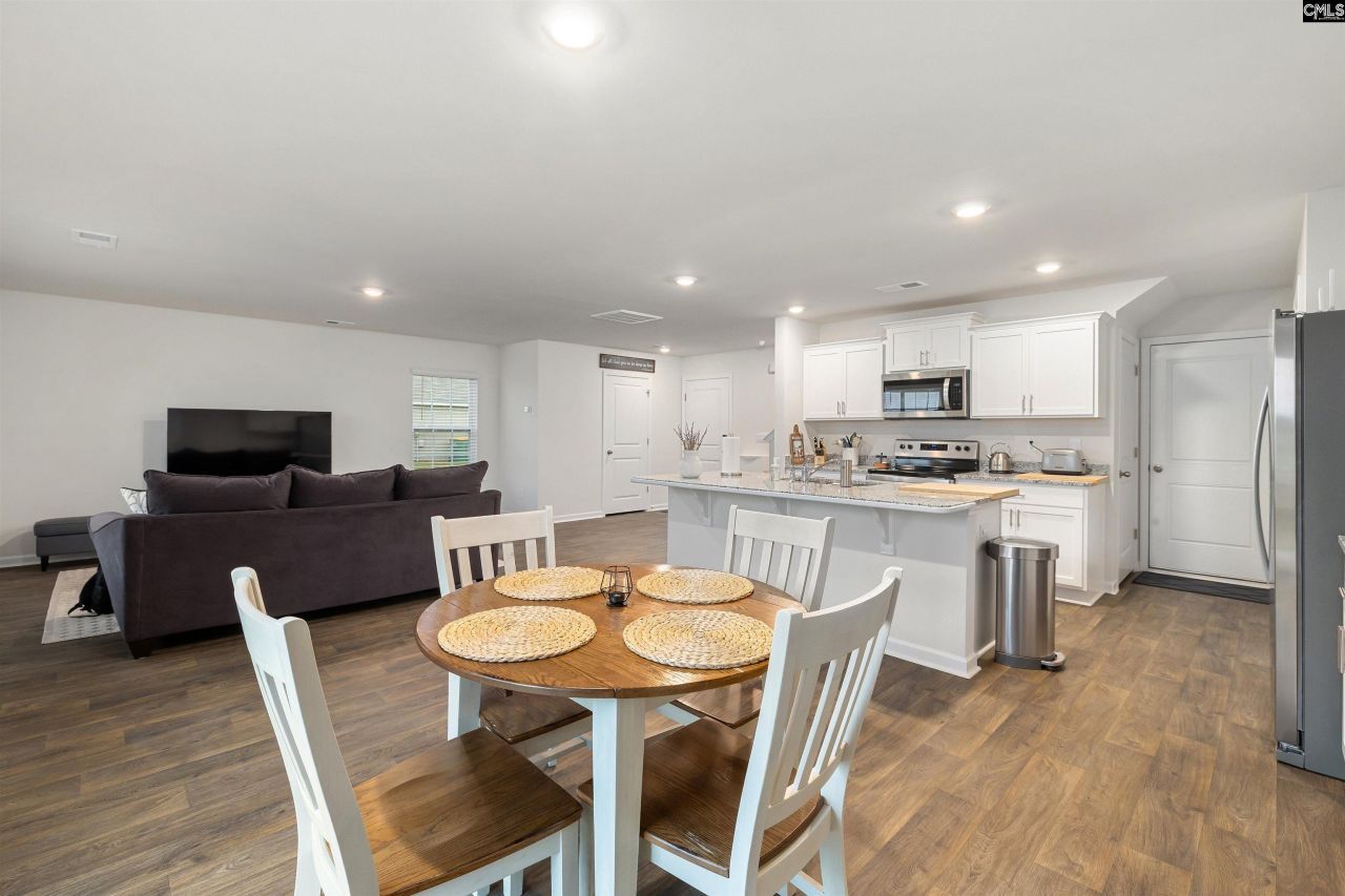 1861 Wildhorse Drive  Photo 12