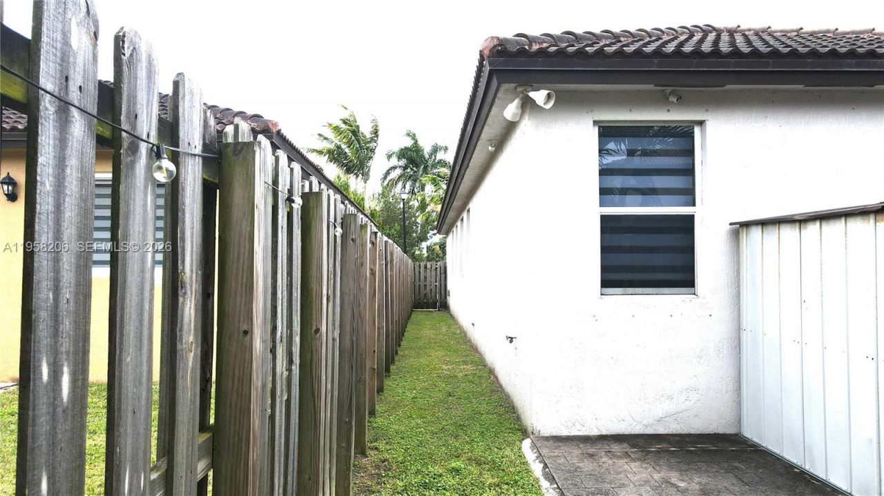 11845 SW 252nd Ter, Homestead, FL 33032 Photo