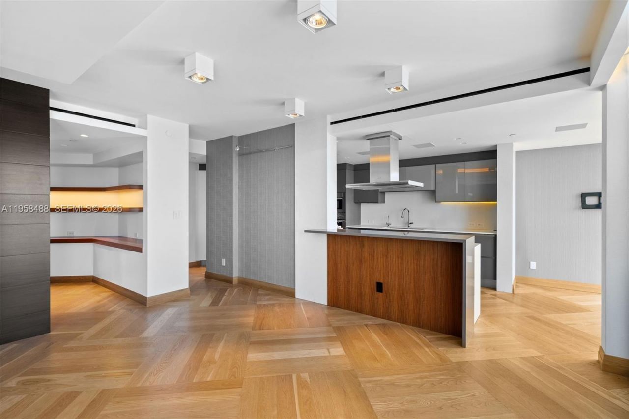 9999 Collins Ave, Unit 3E, Bal Harbour, FL 33154 Photo