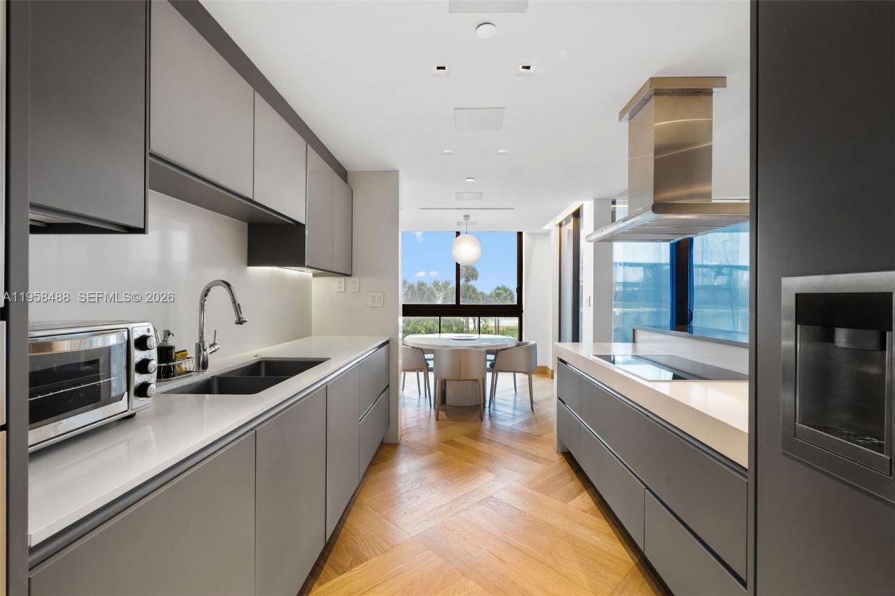 9999 Collins Ave, Unit 3E, Bal Harbour, FL 33154 Photo