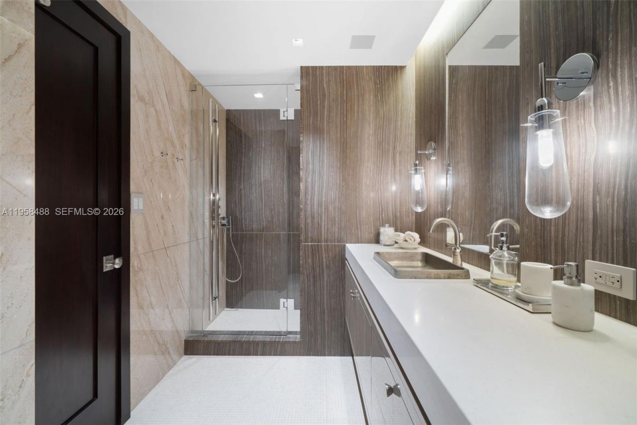 9999 Collins Ave, Unit 3E, Bal Harbour, FL 33154 Photo