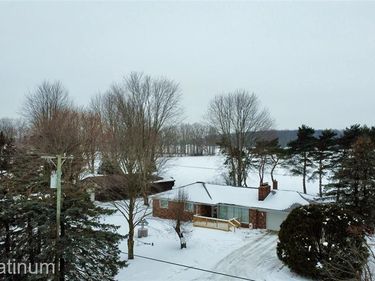 75205 Memphis Ridge Rd Road, Richmond Twp, MI 48062