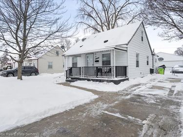 26692 Chippendale Street, Roseville, MI 48066