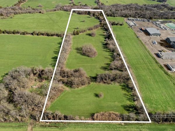 002 Tx-160 , Whitewright, TX 75491